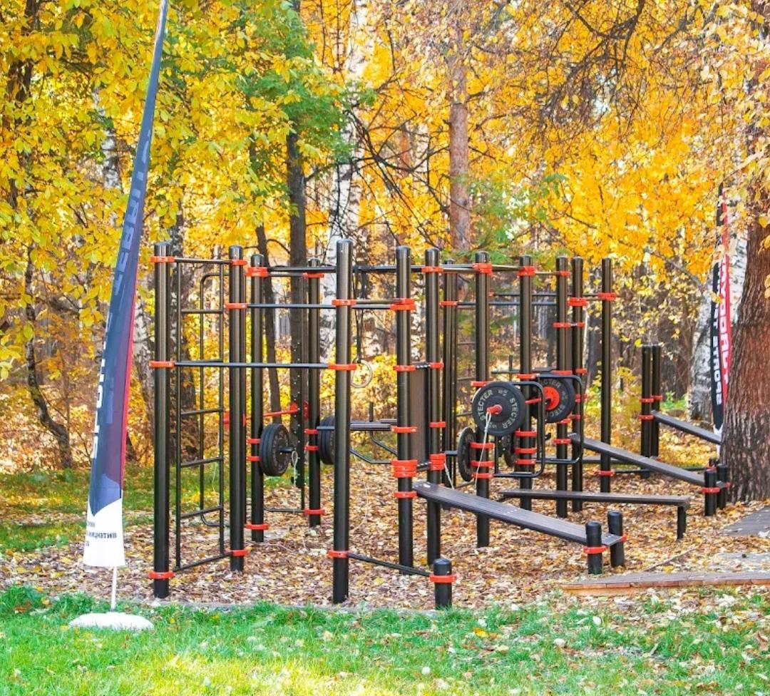 Hangelstange bei Calisthenics Park at Детский оздоровительный лагерь им. Зои Космодемьянской, Тургояк – Foto 3 von 3