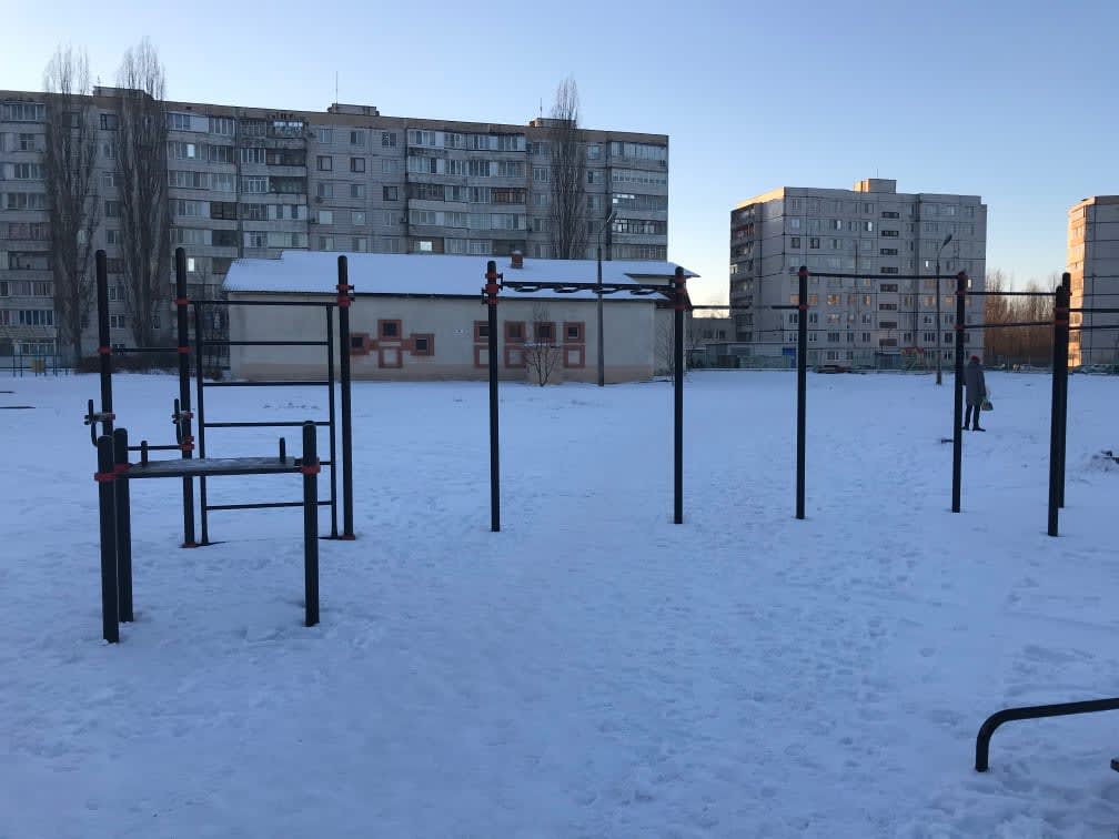 Klimmzugstange bei Calisthenics Park at улица Матросова, Старый Оскол – Foto 5 von 5