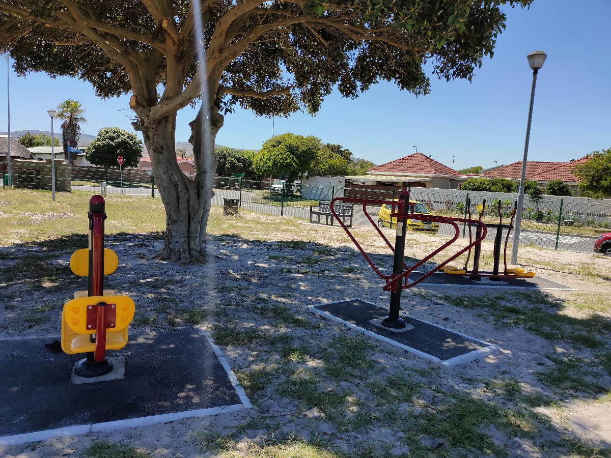 Calisthenics Park #wp2874 - photo 3