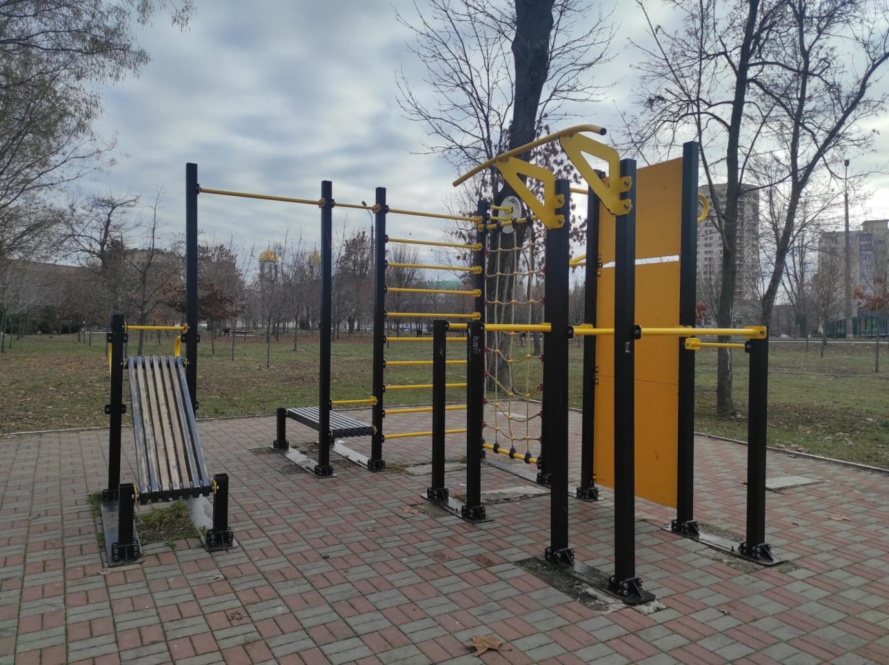 Pull Up Bar at Calisthenics Park at улица Юфимцева, Ростов-на-Дону – photo 1 of 3