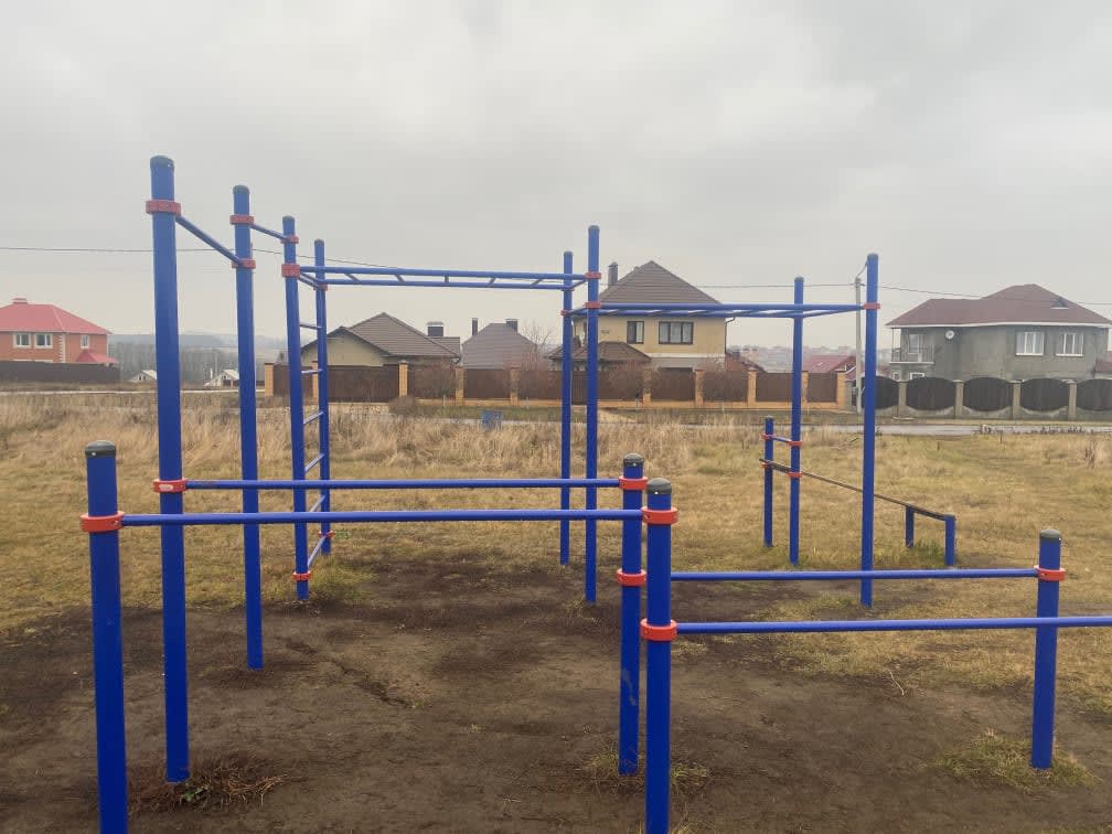 Barren bei Outdoor Gym #wp2901 in Беломестное – Foto 2 von 3