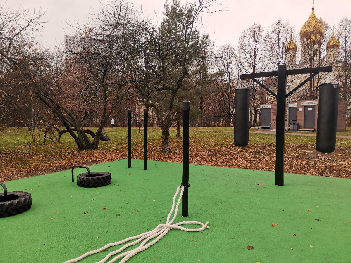 Abs Bench at Calisthenics Park at проектируемый проезд № 4599, Москва – photo 5 of 5