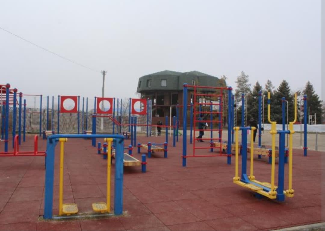 Klimmzugstange bei Calisthenics Park at Октябрьская улица, Кущёвская – Foto 1 von 2
