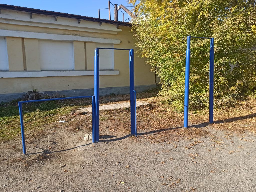 Barren bei Calisthenics Park at улица Тургенева, городской округ Новосибирск – Foto 2 von 4