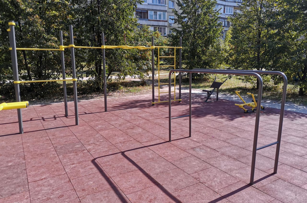 Barren bei Calisthenics Park at Полевая улица, городской округ Новосибирск – Foto 2 von 4