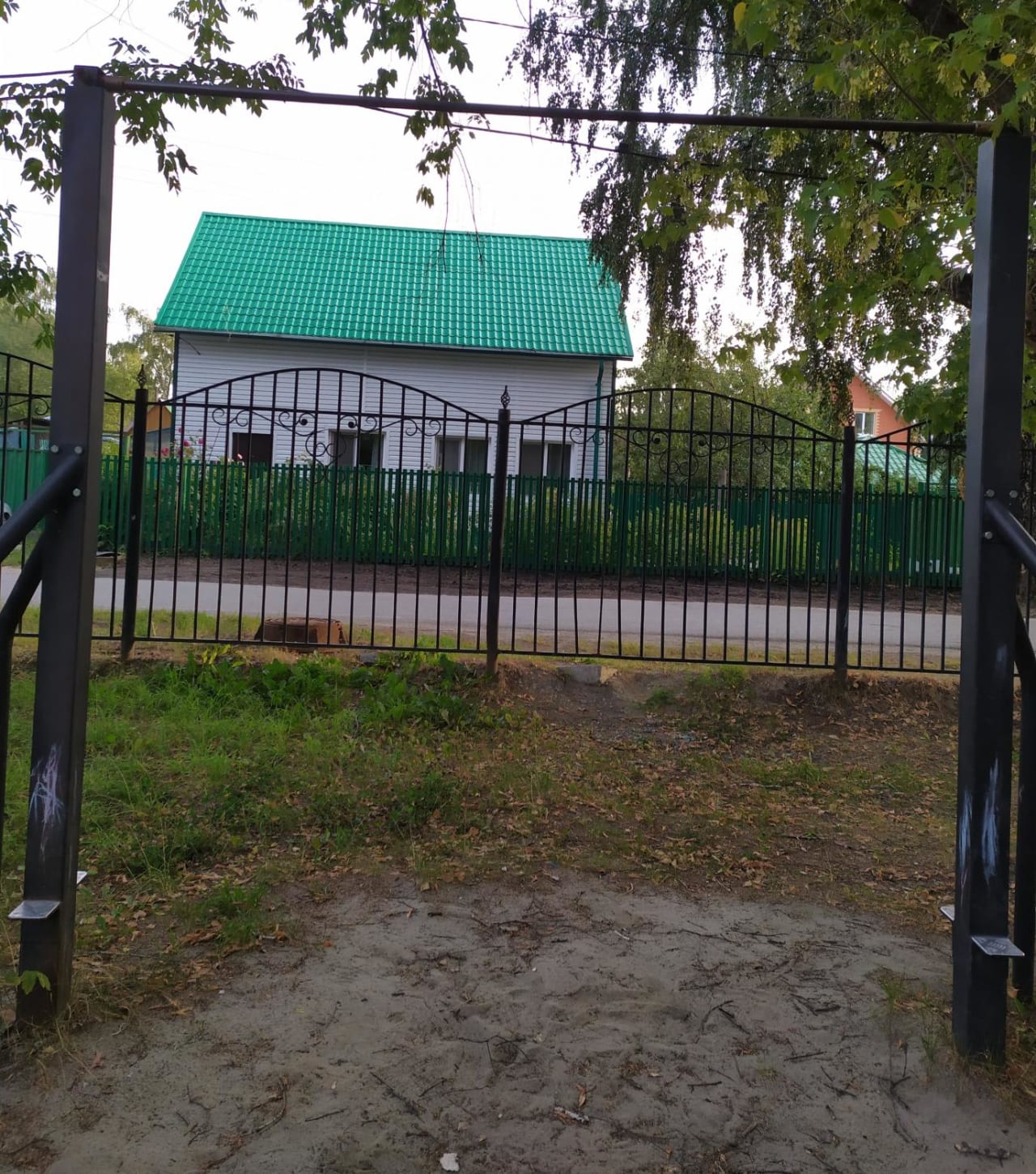 Parallele presso Calisthenics Park at улица Ершова, Тюмень – foto 3 di 3