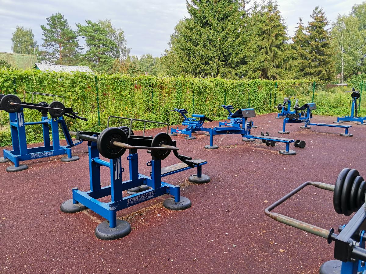 Barren bei Outdoor Gym #wp3024 in Московская область – Foto 2 von 4