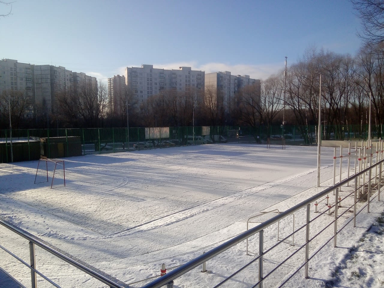 Pull Up Bar at Calisthenics Park at Голубинская улица, Москва – photo 1 of 12