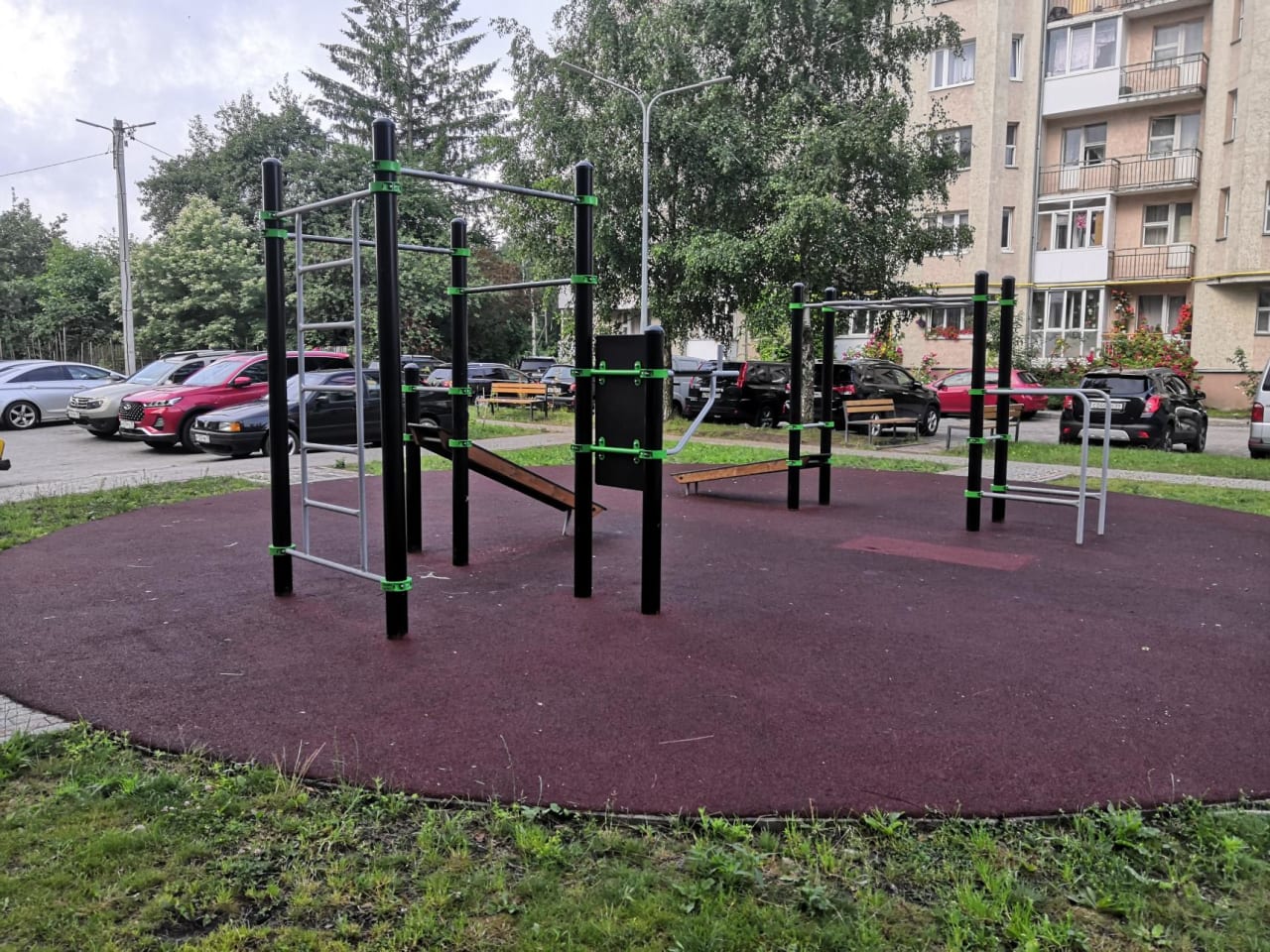 Barren bei Calisthenics Park at улица Игашева, Светлогорск – Foto 2 von 3