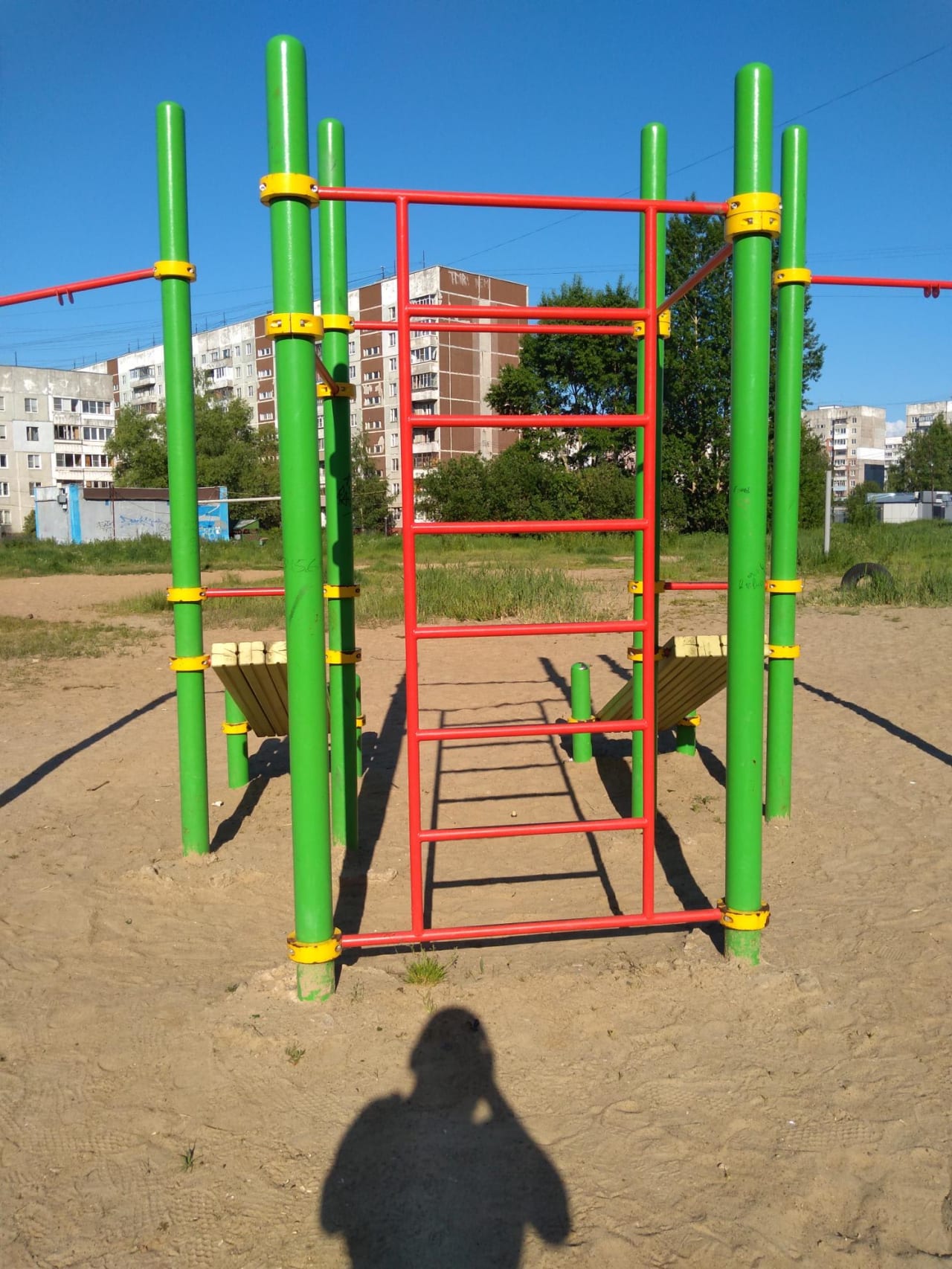 Klimmzugstange bei Calisthenics Park at Ленинградский проспект, Ярославль – Foto 1 von 3