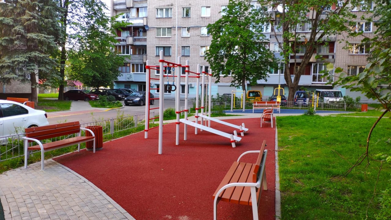 Wall Bars at Calisthenics Park at вуліца Ламаносава, Мінск – photo 2 of 2