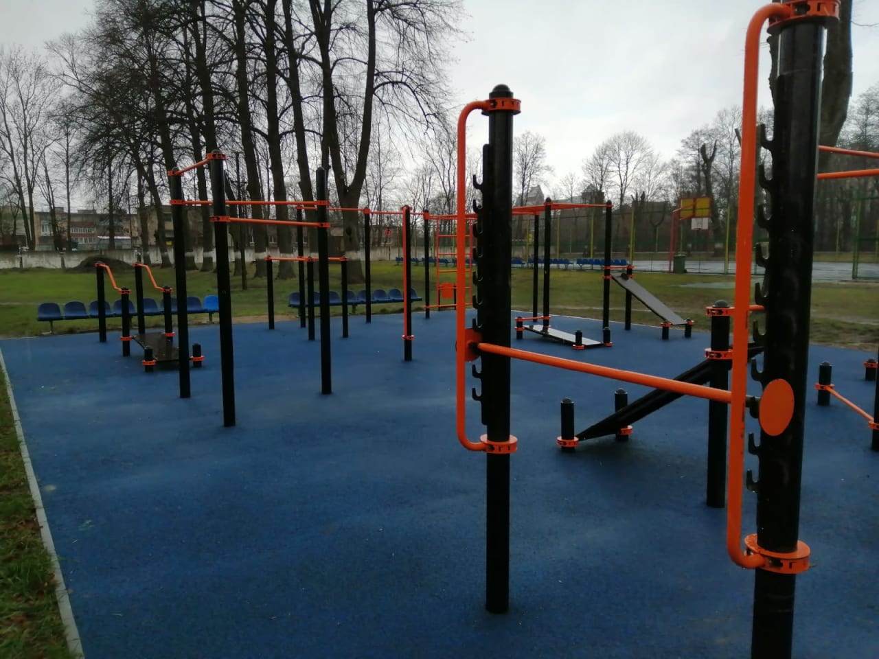 Liegestützgriffe bei Calisthenics Park at Красноармейская улица, Гусев – Foto 2 von 6