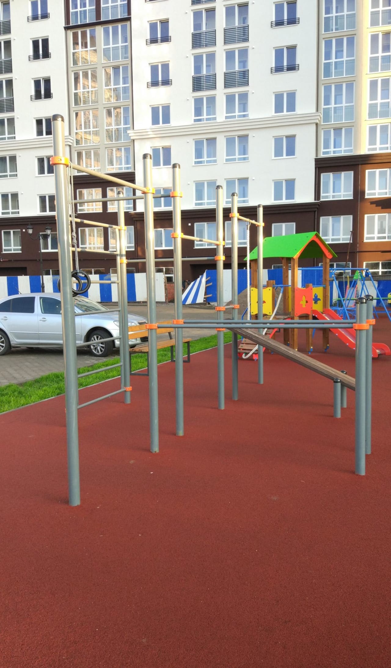 Sprossenwand bei Calisthenics Park at Окружная улица, Зеленоградск – Foto 3 von 5
