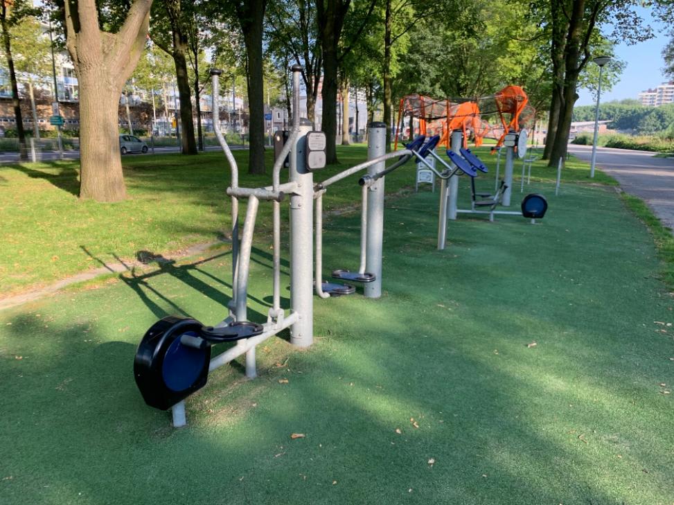 Calisthenics-Park #wp3297 - photo 1