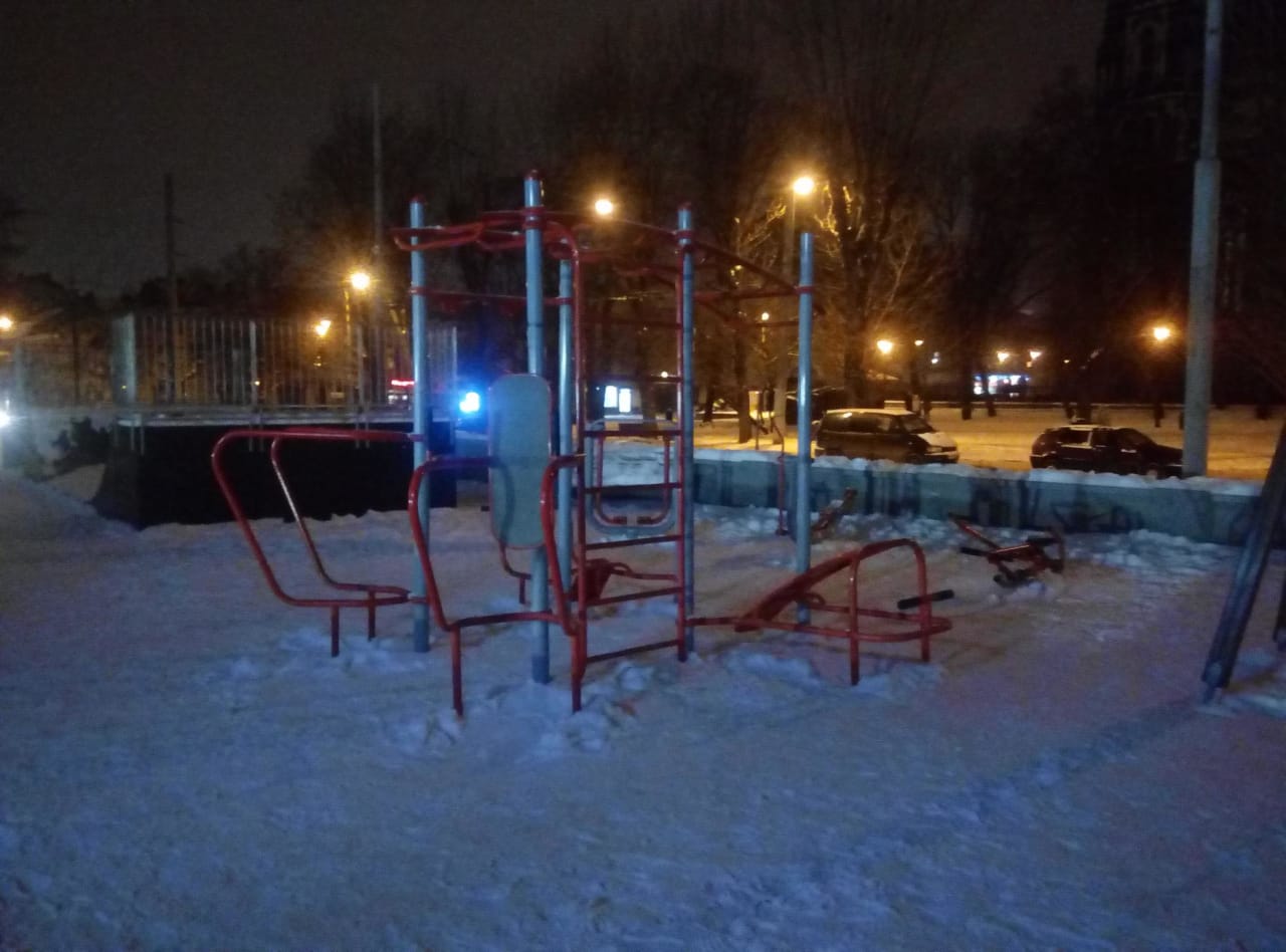 Calisthenics-Park #wp3345 - photo 1
