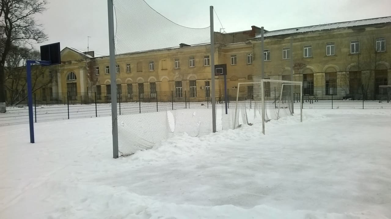 Bauchbank bei Calisthenics Park at улица Аврова, Петергоф #wp3500 – Foto 3 von 6