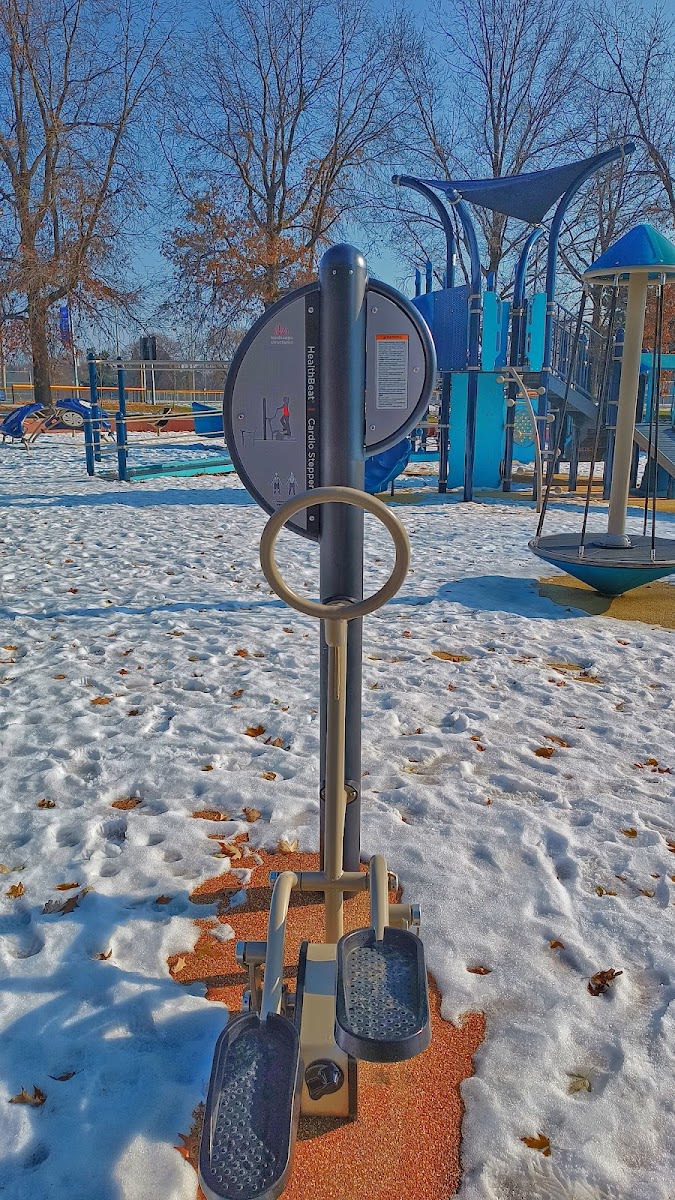 Outdoor fitness park/playground - photo 1