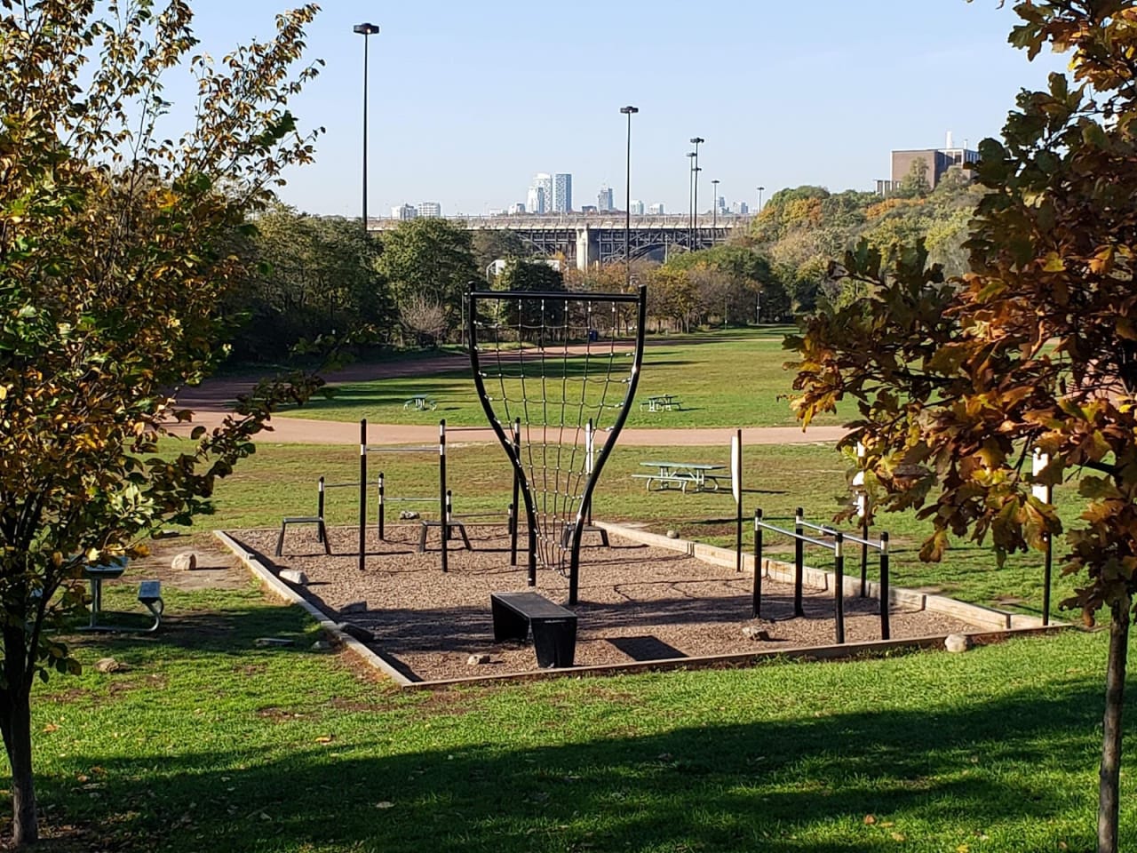 Riverdale Park East - photo 2