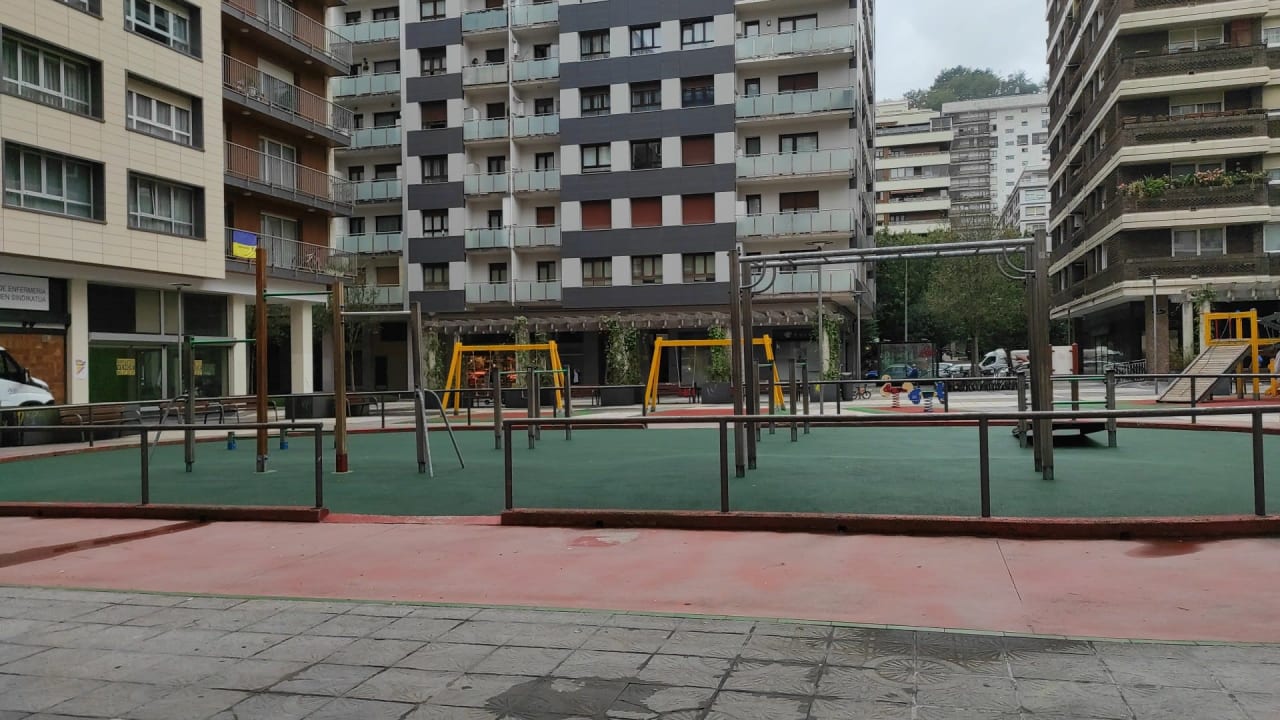 Calisthenics Park #wp3819 - photo 1