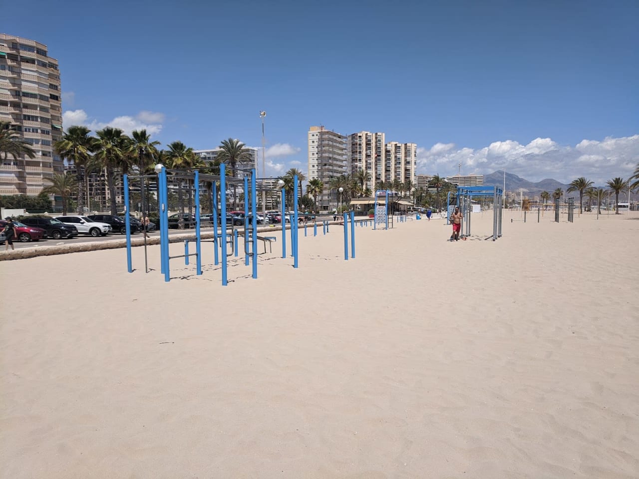 Parc de Cal.listènia Platja de Sant Joan — Gym - photo 3