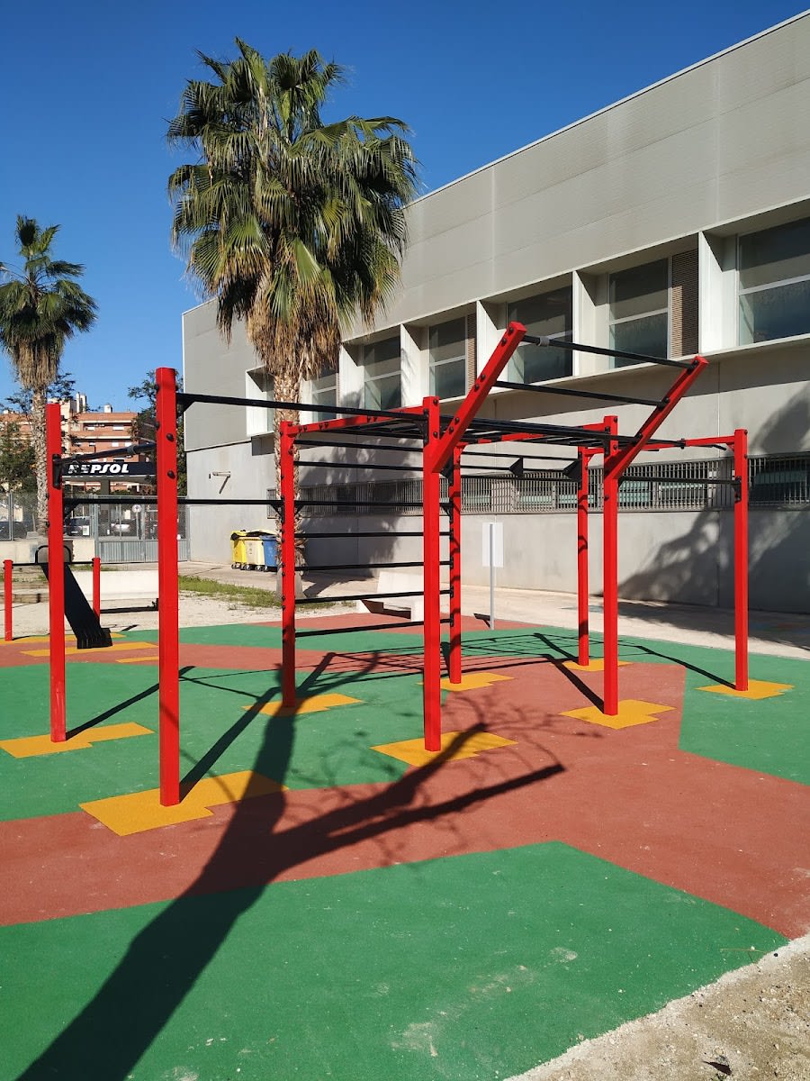 Klimmzugstange bei Calisthenics Park at Carrer de Castellonet de la Conquesta, València – Foto 1 von 3