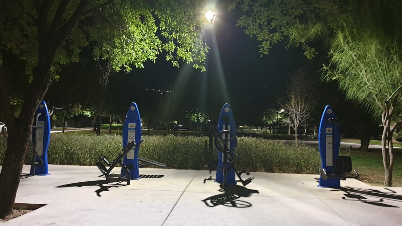 Parallel Gym Bars at Calisthenics Park at Calle Bosques de los Pirineos, San Pedro Garza García – photo 2 of 3