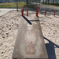 Calisthenics Park at Carrer de l'Enginyer Fausto Elío, València - thumbnail 2