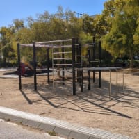 Calisthenics Park at Avinguda de Fernando Abril Martorell, València - thumbnail 2