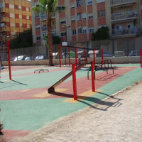 Calisthenics Park at Carrer de Castellonet de la Conquesta, València - thumbnail 3