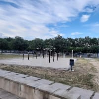 Parc BarmaniaPro de calistenia Els Ametllers — Gym