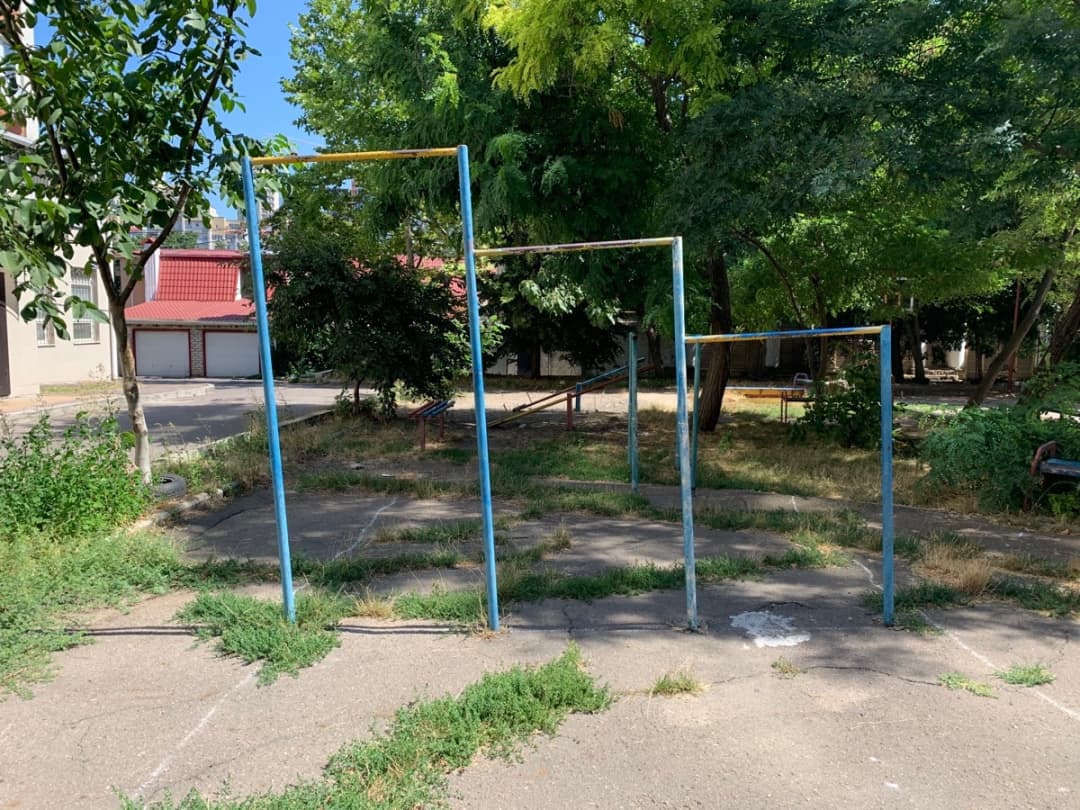 Barren bei Calisthenics Park at Світлий провулок, Одеса – Foto 1 von 4