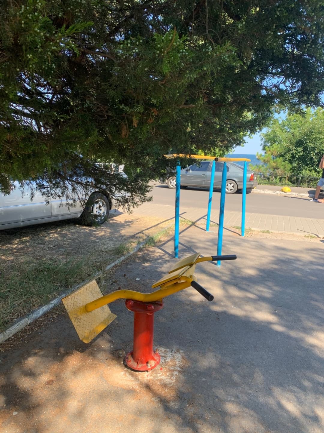 Klimmzugstange bei Calisthenics Park at вулиця Новоберегова, Одеса – Foto 6 von 7