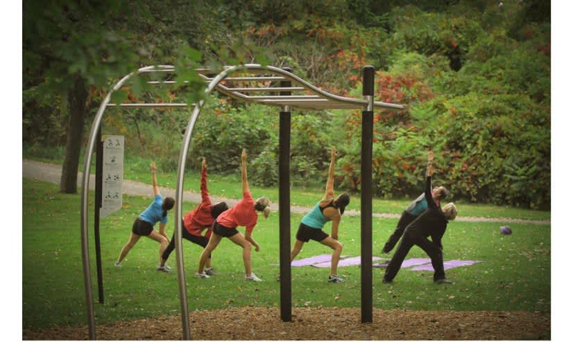 Платформа для стрибків на майданчику Calisthenics Park at Boulevard des Prairies, Laval (région administrative) – фото 1 з 1