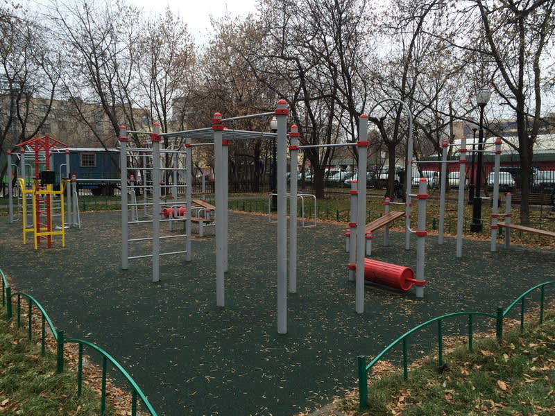 Parallel Gym Bars at Calisthenics Park at 4-й Вятский переулок, Москва – photo 2 of 2