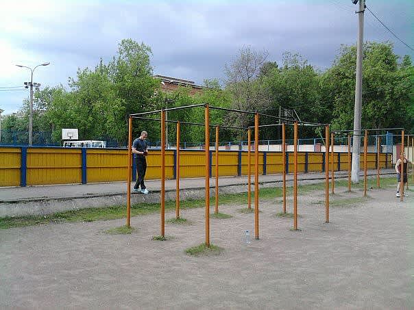 Pull Up Bar at Calisthenics Park at Манеж, Москва – photo 1 of 8