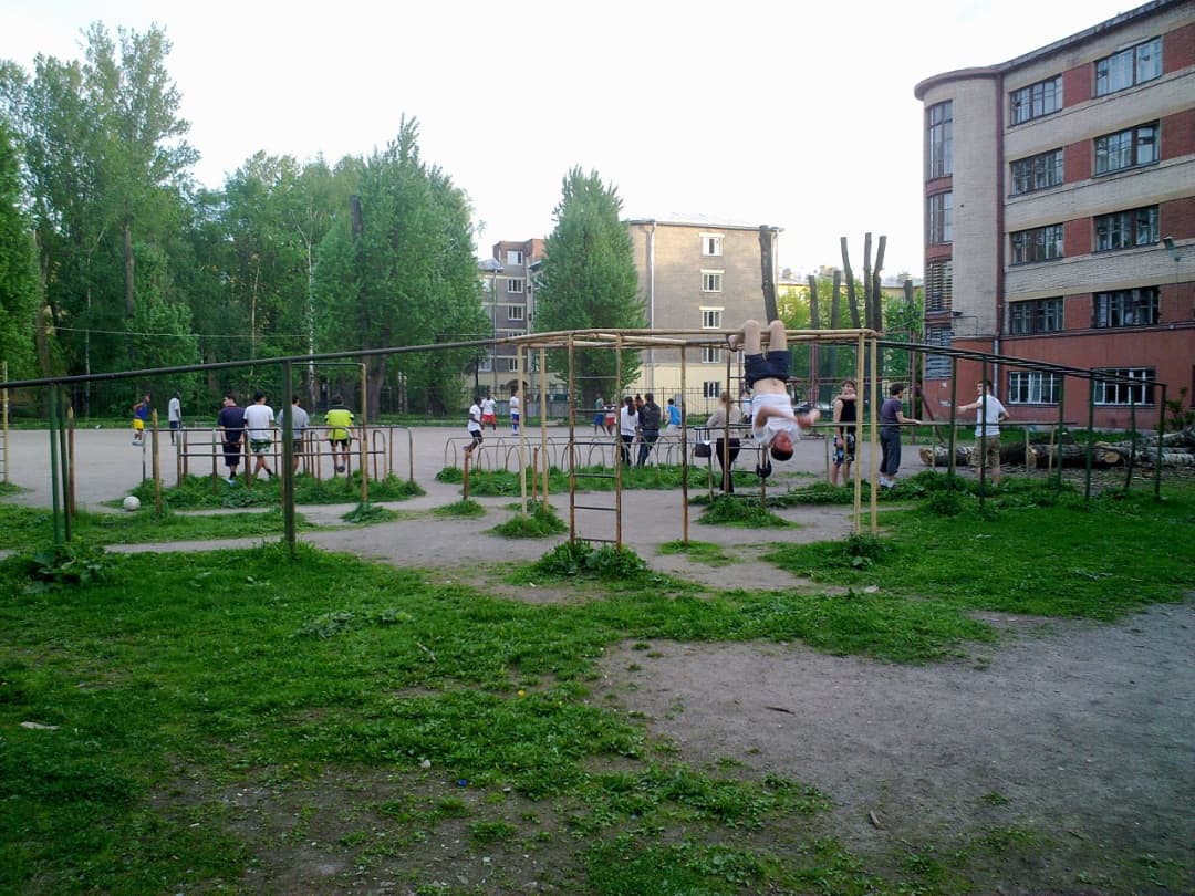 Parallel Gym Bars at Calisthenics Park at Лесной проспект, Санкт-Петербург – photo 2 of 2