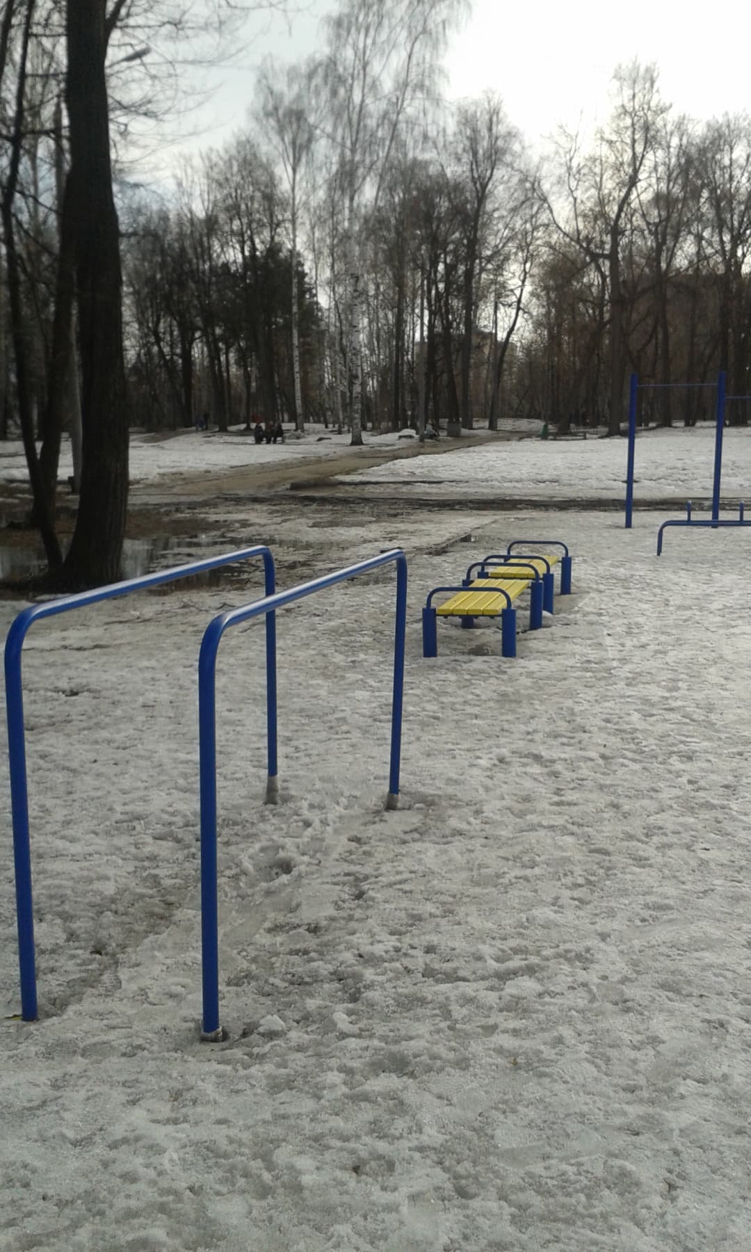 Abs Bench at Calisthenics Park at проспект Ямашева, Казань – photo 5 of 5