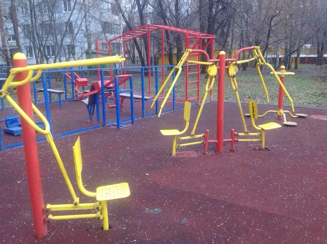 Pull Up Bar at Calisthenics Park at улица Лавочкина, Москва – photo 1 of 3