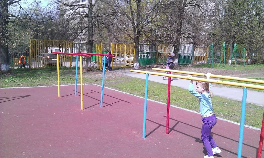 Monkey Bars at Calisthenics Park at Чертановская улица, Москва – photo 3 of 3