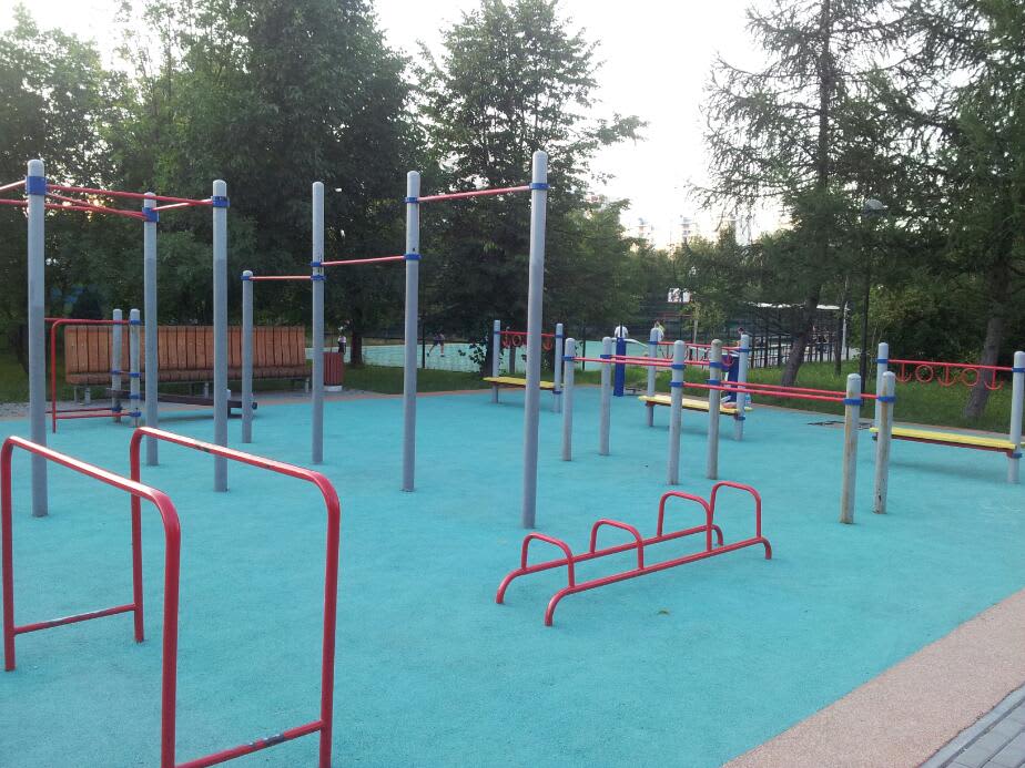 Abs Bench at Calisthenics Park at проезд Олимпийской Деревни, Москва – photo 4 of 4