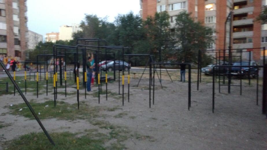 Barras de Mono en Calisthenics Park at улица Зорге, Ростов-на-Дону – foto 3 de 4