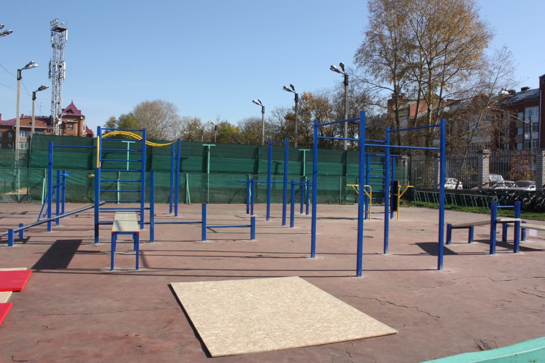 Klimmzugstange bei Calisthenics Park at улица Гагарина, Вологда – Foto 1 von 1