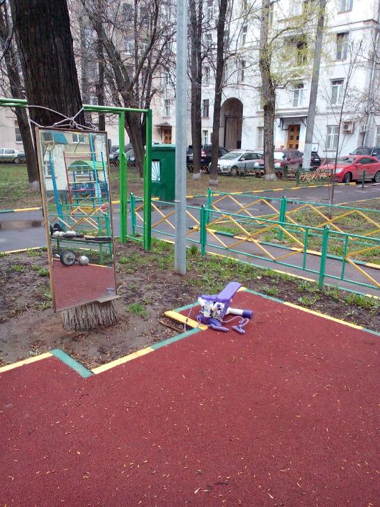 Monkey Bars at Calisthenics Park at набережная Тараса Шевченко, Москва – photo 8 of 8