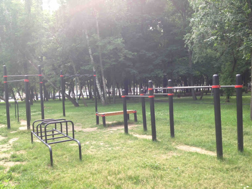 Pull Up Bar at Calisthenics Park at Хибинский переулок, Москва – photo 4 of 5