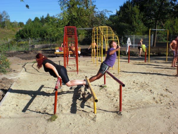Barres parallèles à Calisthenics Park at проспект Науки, Харків – photo 5 sur 5