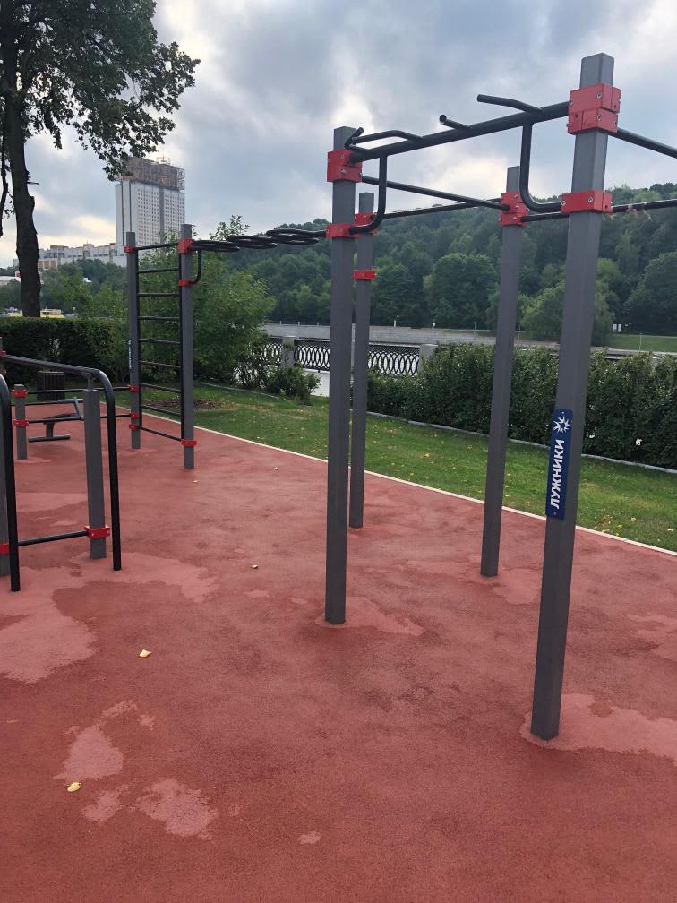 Wall Bars at Calisthenics Park at Лужнецкая набережная, Москва – photo 2 of 7
