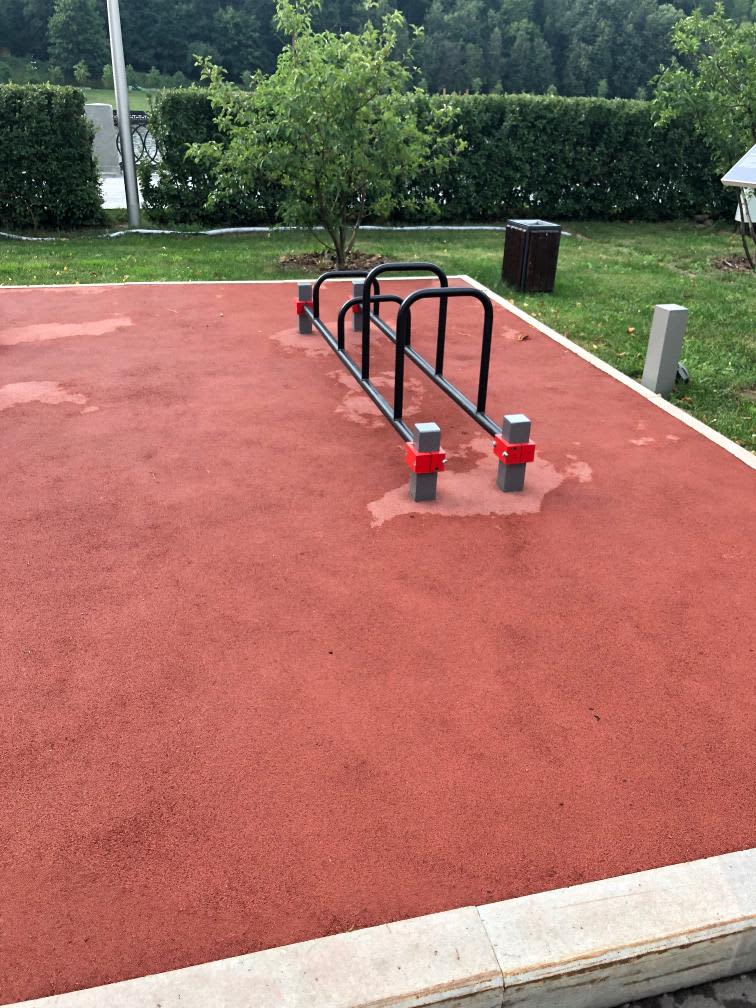 Abs Bench at Calisthenics Park at Лужнецкая набережная, Москва – photo 4 of 7