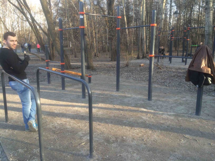 Wall Bars at Calisthenics Park at 2-й Лучевой просек, Москва – photo 2 of 2