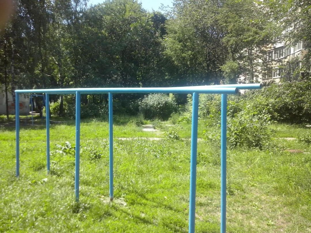 Parallel Gym Bars at Calisthenics Park at улица Гагарина, городской округ Рязань – photo 6 of 16
