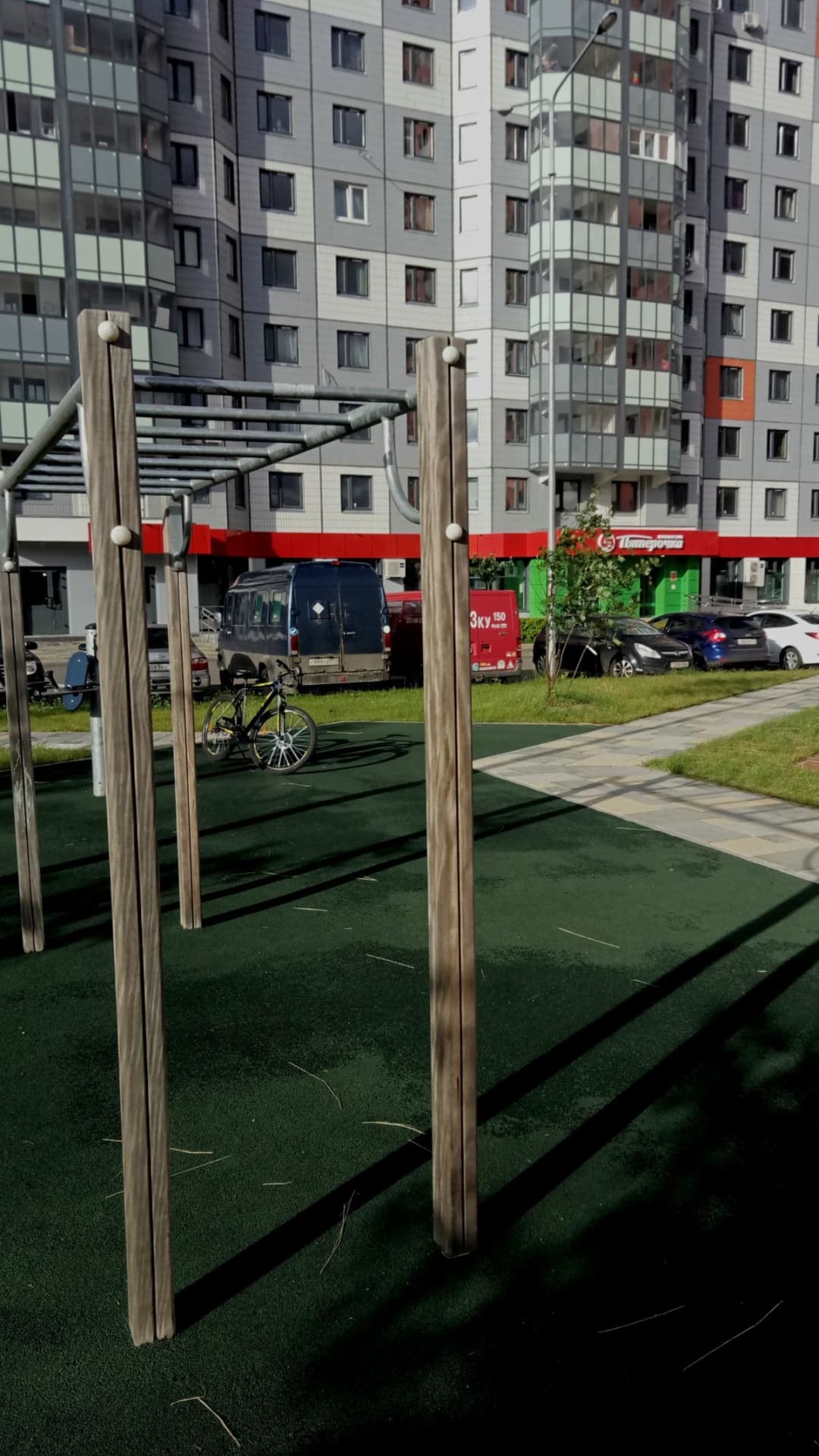 Wall Bars at Calisthenics Park at Базовская улица, Москва – photo 4 of 6